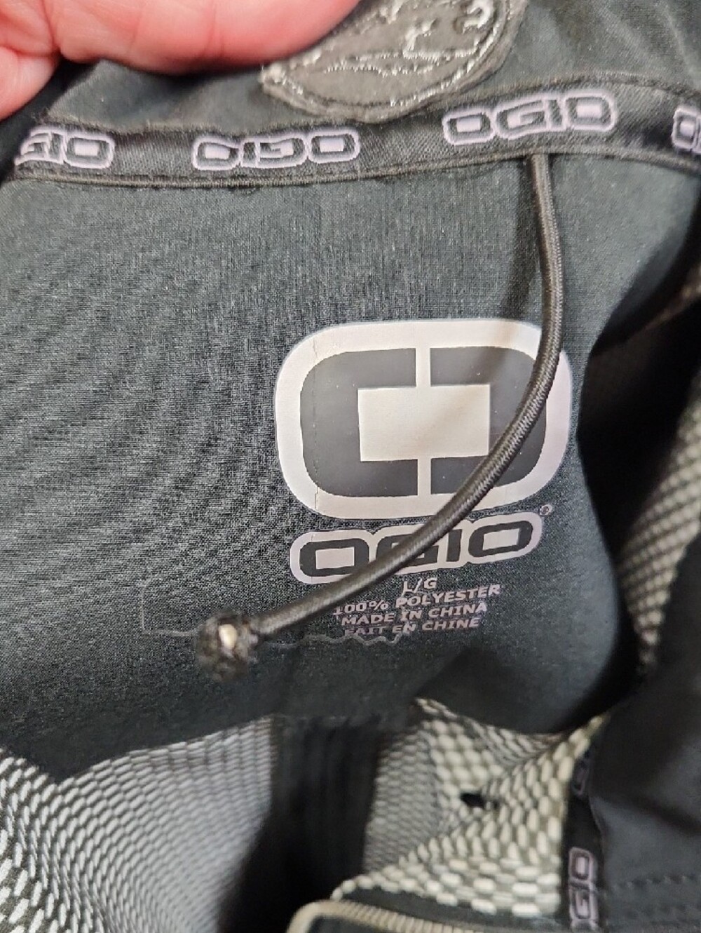 OGIO Men's Black Zip-Front Lightweight Jacket - Picture 3 of 3